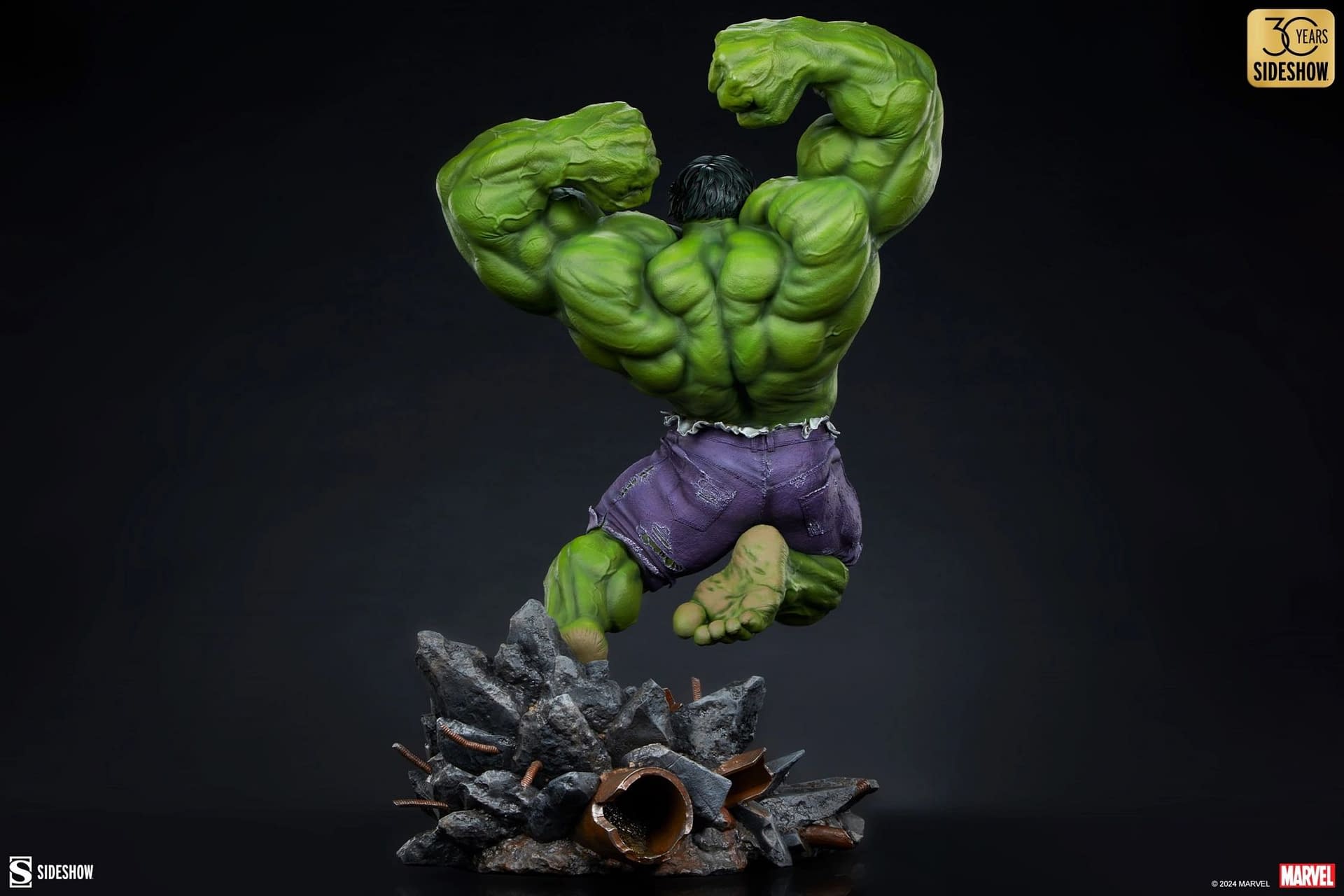 Hulk Smashes His Way Into Sideshow Collectibles With New Marvel Statue