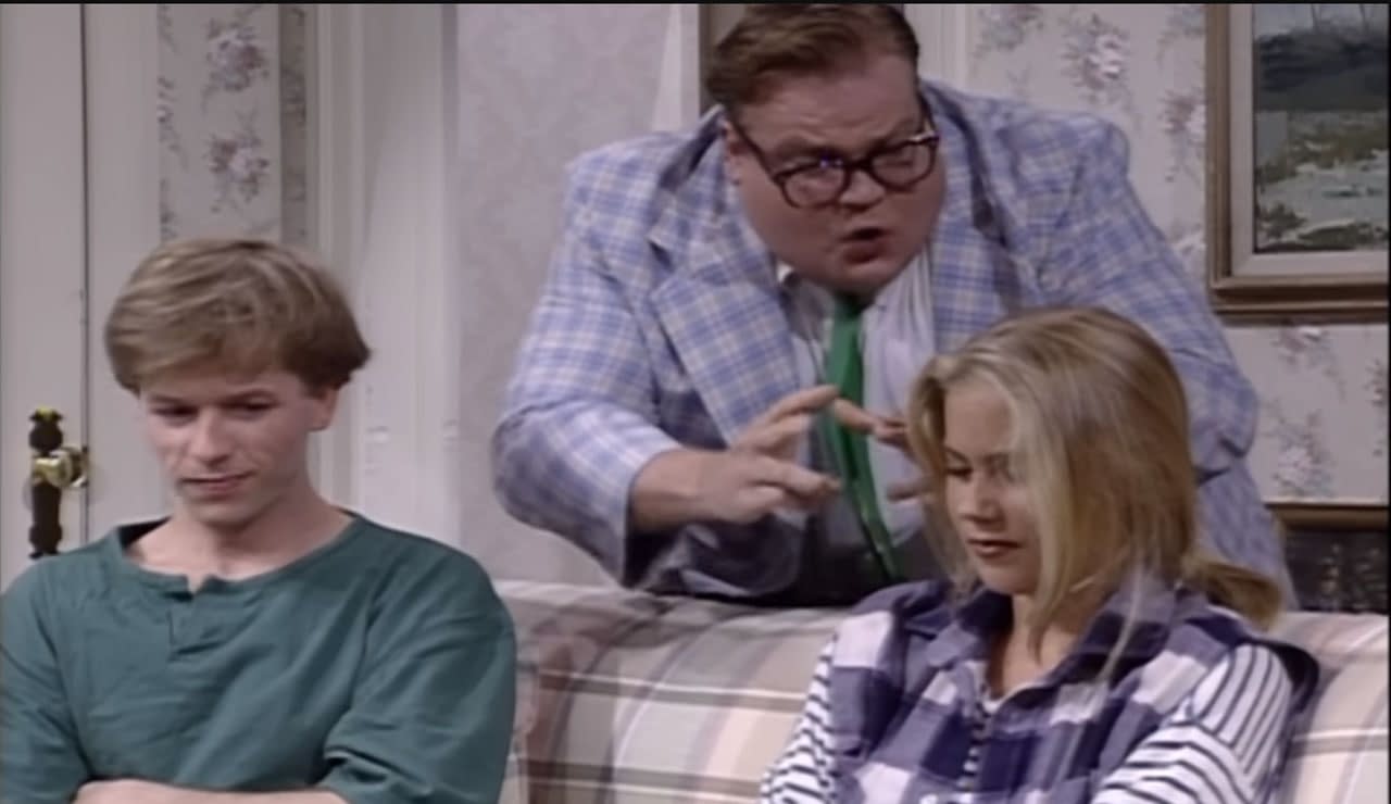 Snl Applegate Spade On That Classic Chris Farley Matt Foley Sketch