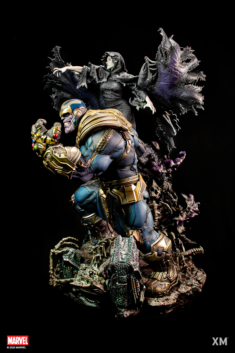 thanos and lady death statue