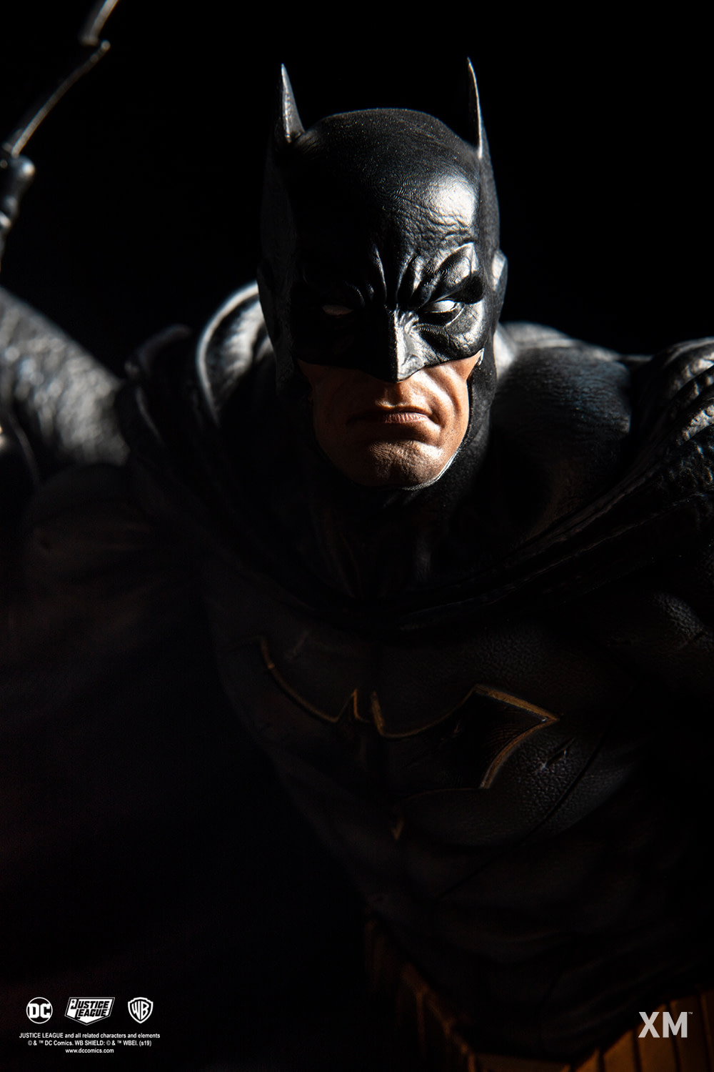 xm batman statue