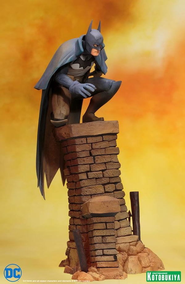 batman gotham by gaslight statue