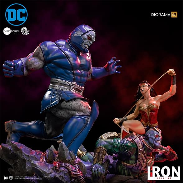 Wonder Woman Vs Darkseid Diorama 1/6 DC Comics by Iron Studios