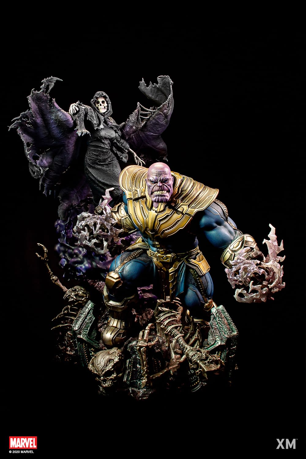 thanos and lady death statue