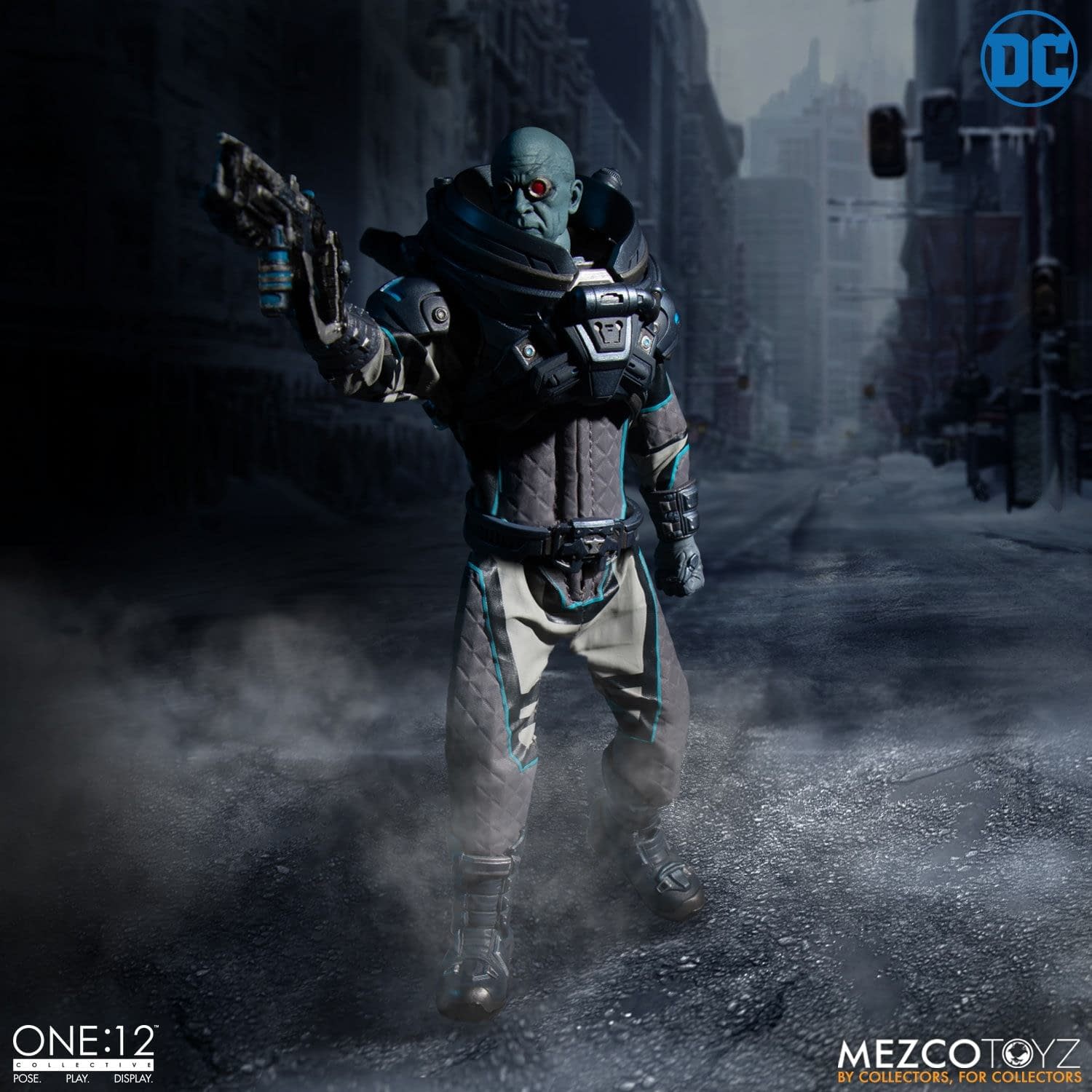 Mr. Freeze Brings the Ice Age with New One:12 Mezco Toyz Figure