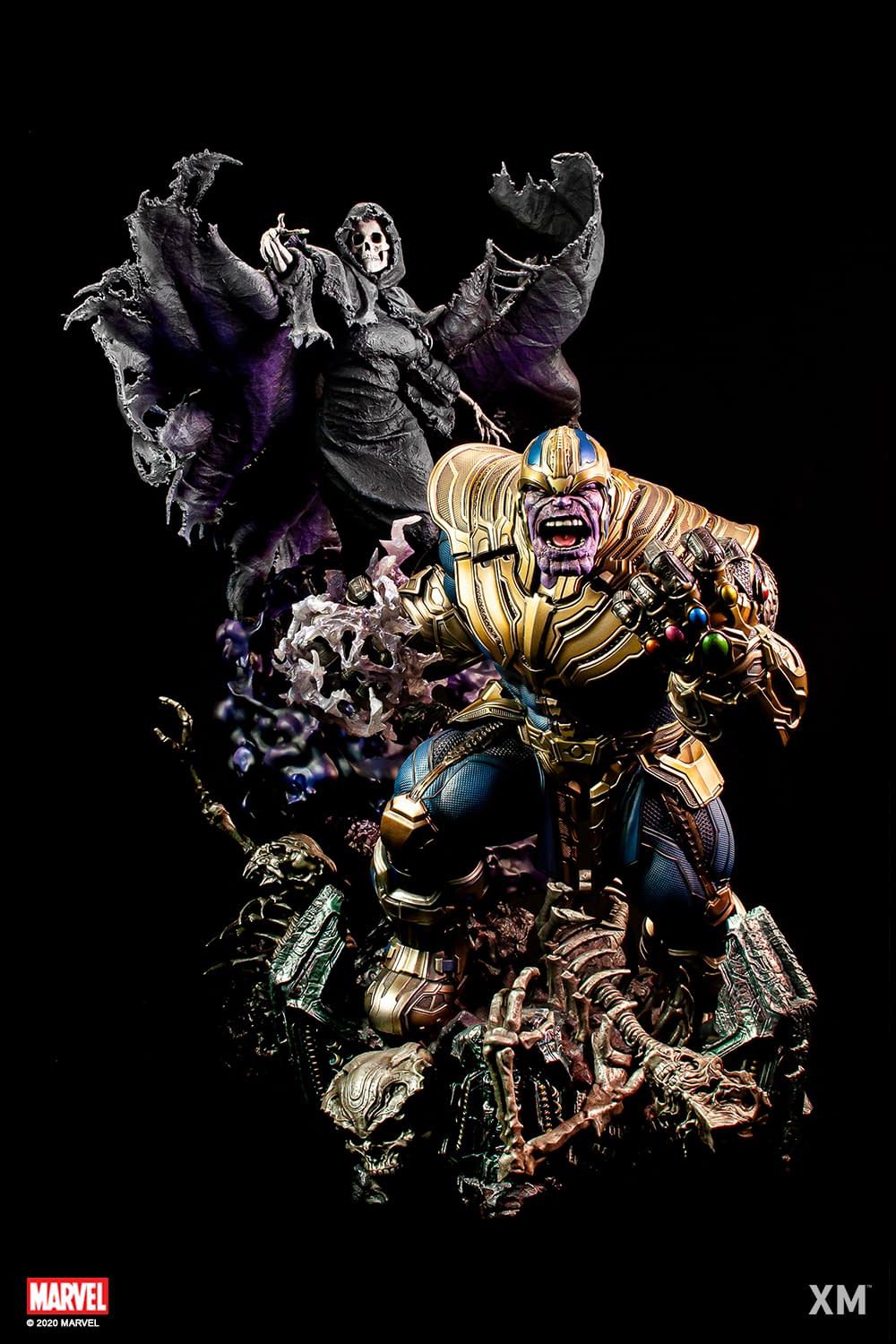 thanos and lady death statue