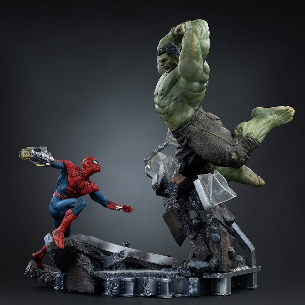 Spider-Man Takes on the Fury of the Hulk in New Iron Studios Statue