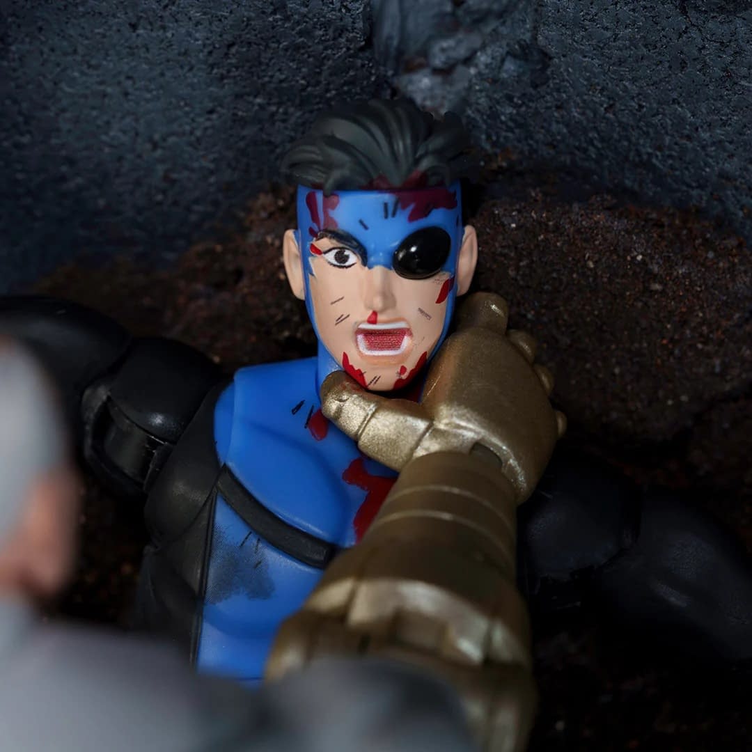 Jada Toys Unveils SDCC Exclusive Battle-Damaged Invincible Figure