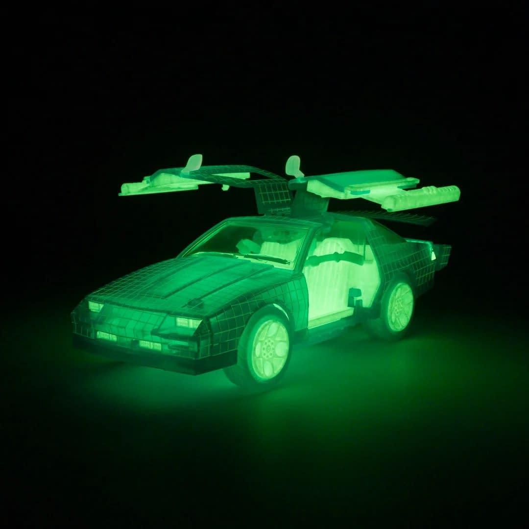 The Loyal Subject Reveals M.A.S.K. Thunderhawk (Hologram Edition)