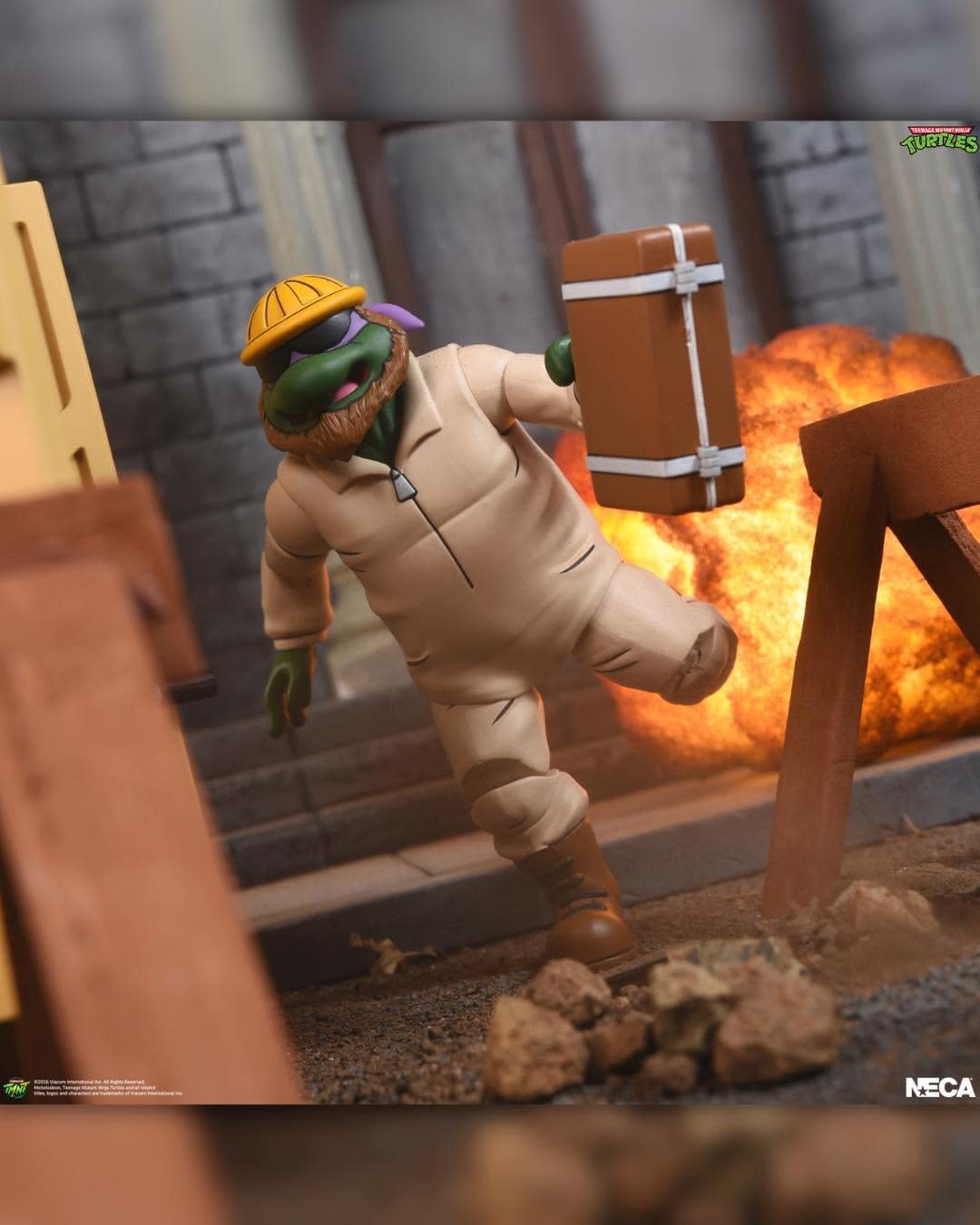 New NECA Deep-Cut Construction Donatello TMNT Figure Revealed