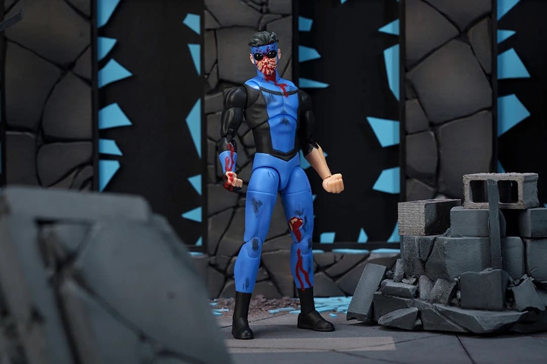 Jada Toys Unveils SDCC Exclusive Battle-Damaged Invincible Figure