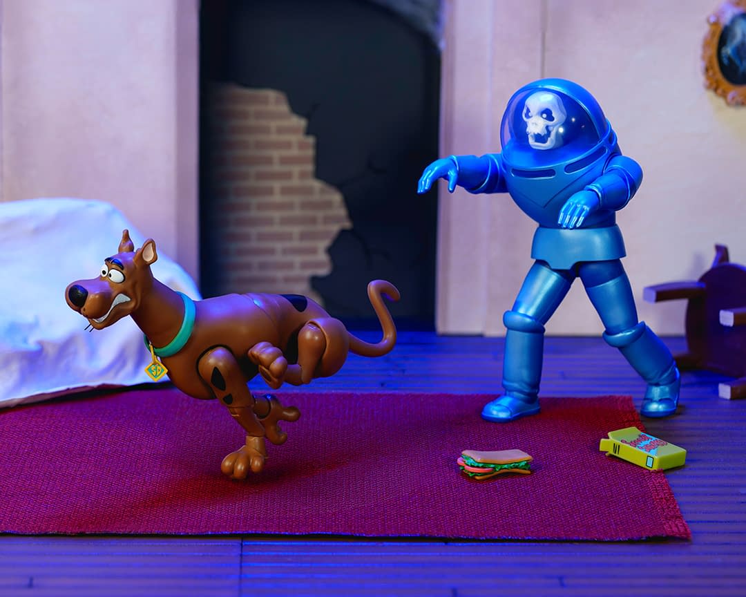 Scooby-Doo Cracks the Case with Jada Toys Newest 1/12 Scale Figure