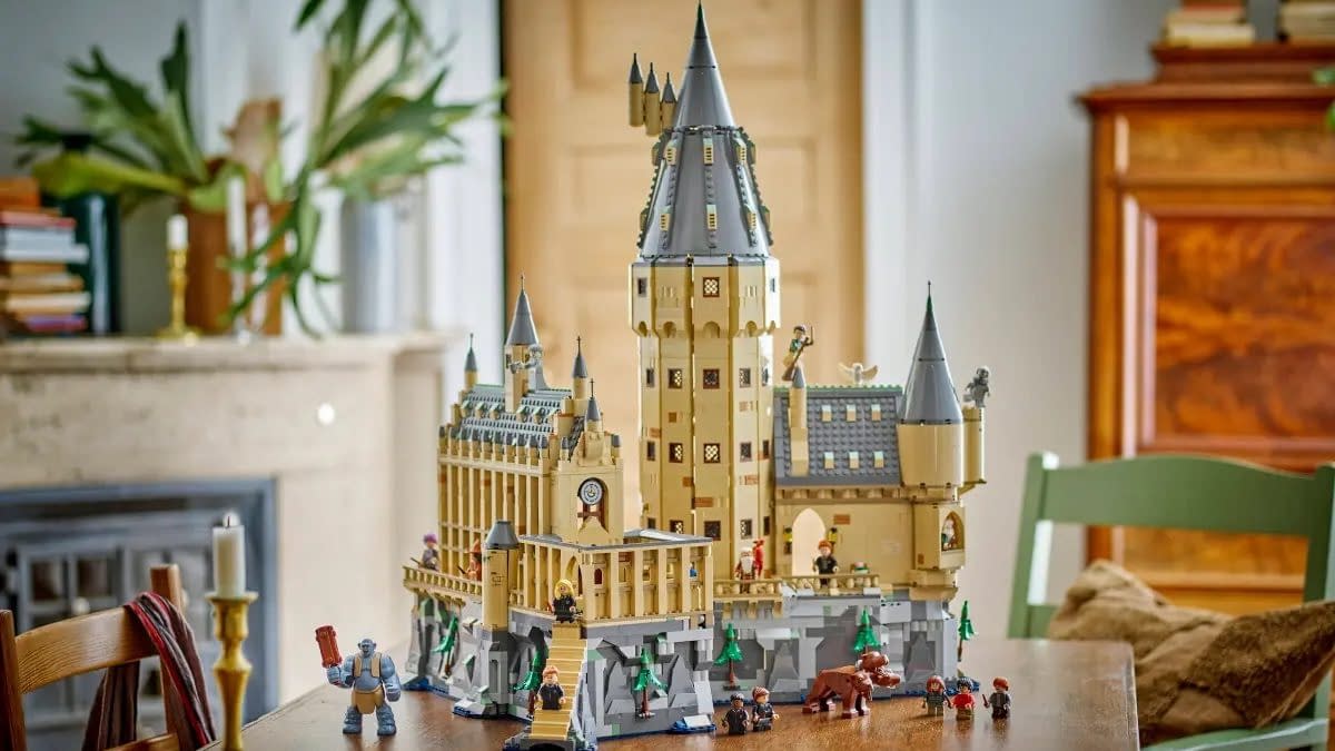 Magic Arrives with LEGO’s Harry Potter Hogwarts Castle: The Main Tower