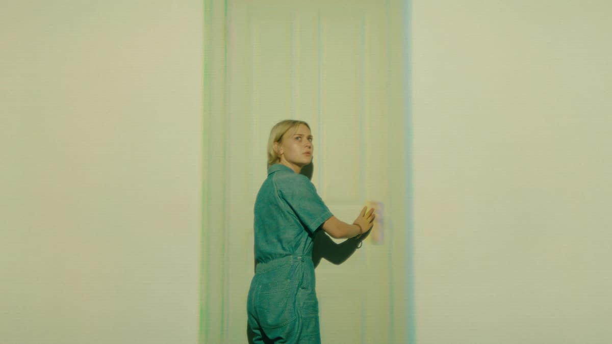 Wayward Star Alyvia Alyn Lind on Mystery Thriller, Collette & More