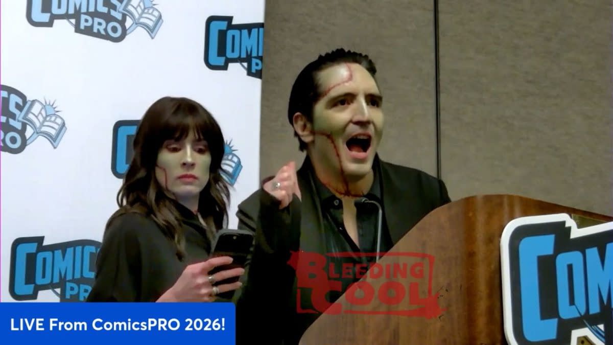 David Dastmalchian At ComicsPRO for Panick/Rocketship/Accessories