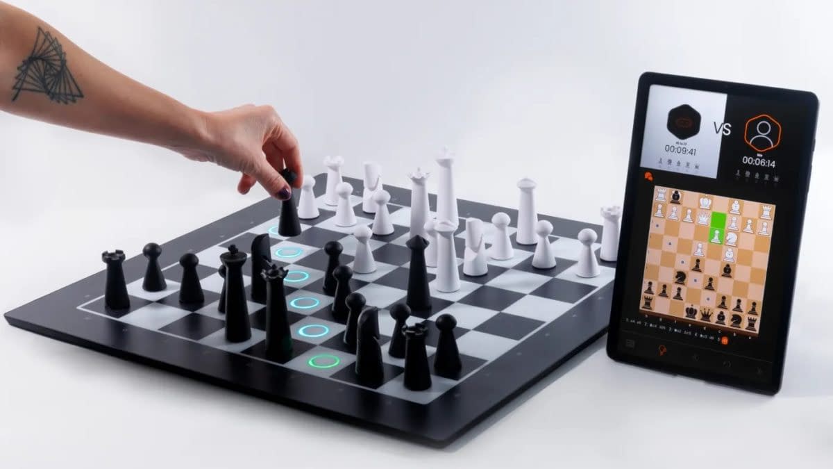 Learning & Mastering Chess: We Review The GoChess Lite