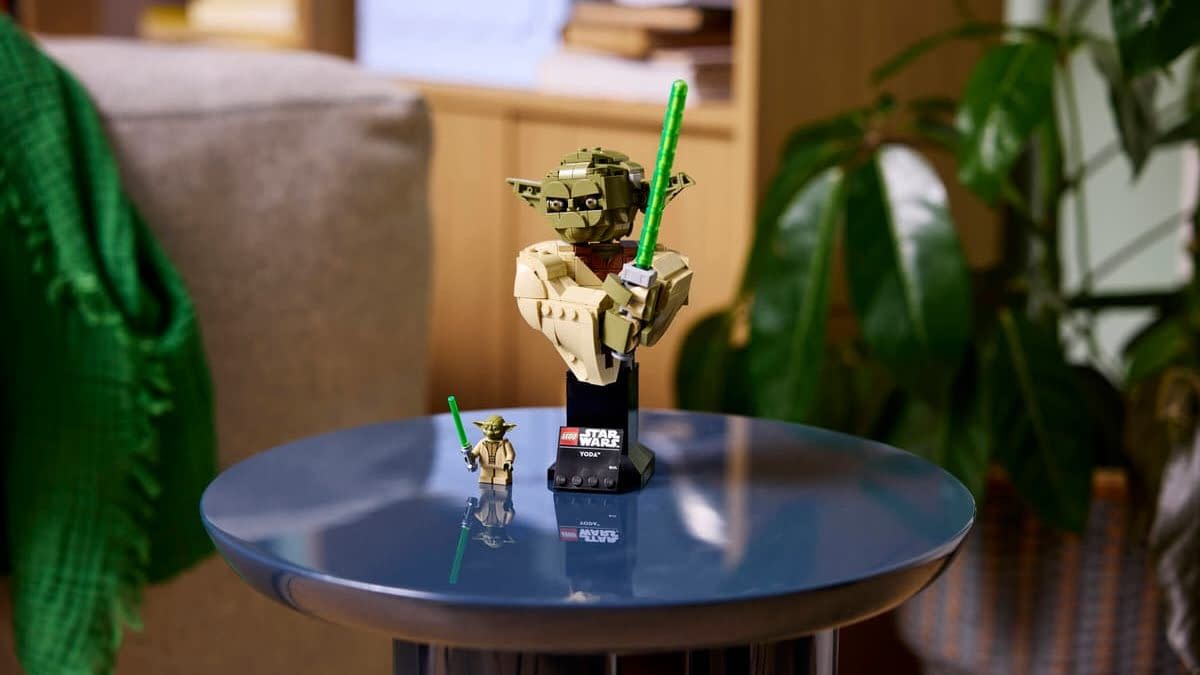 New LEGO Star Wars Yoda Bust Set Coming Soon from LEGO
