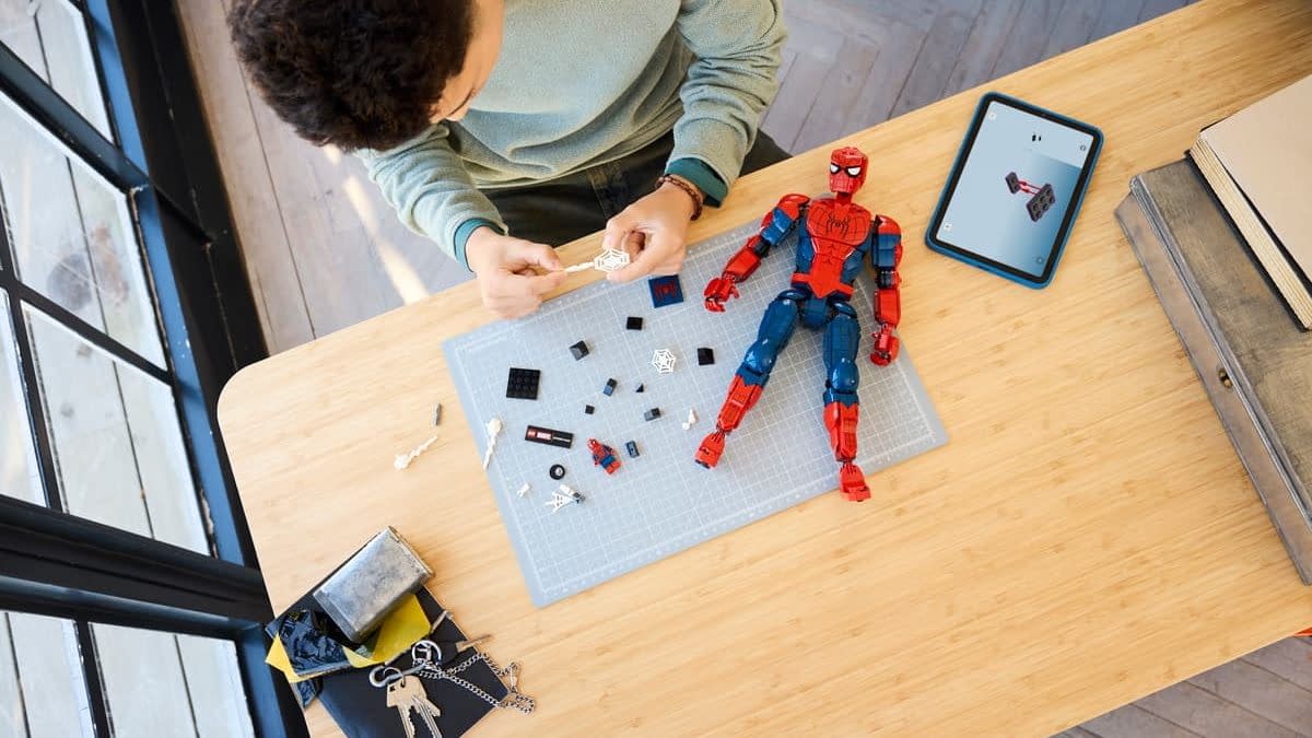 Build Your Own Spider-Man with LEGO’s Newest Hero Figure Set