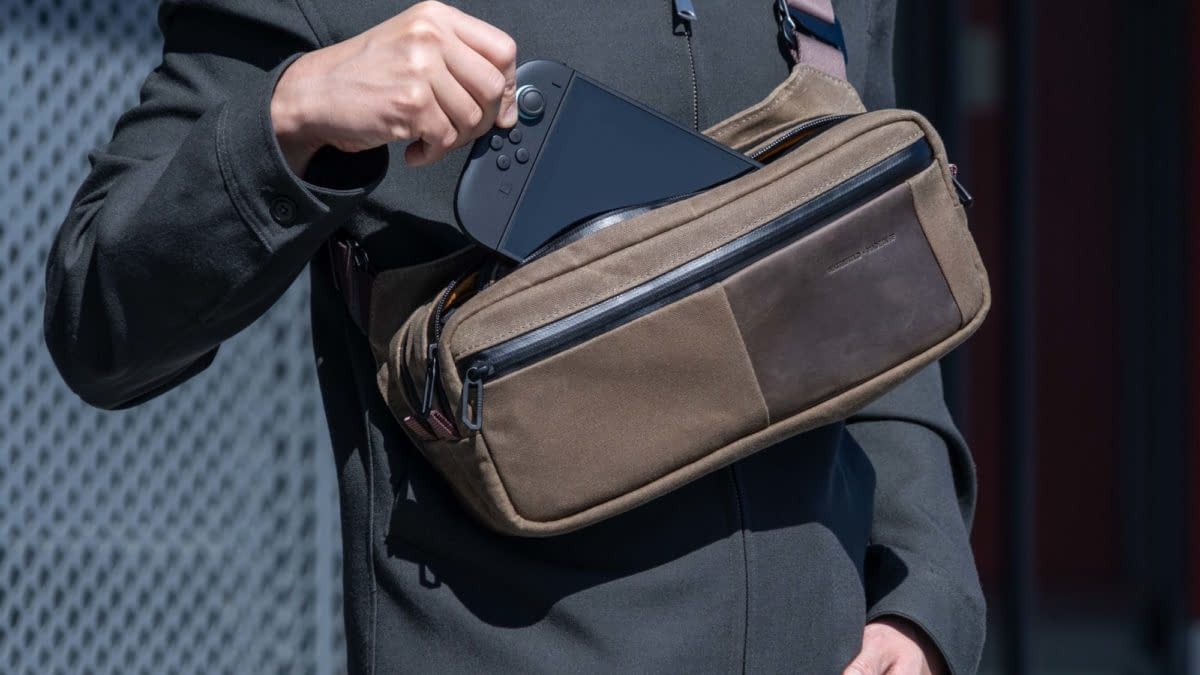 WaterField Designs Reveals New Versus Gaming Sling