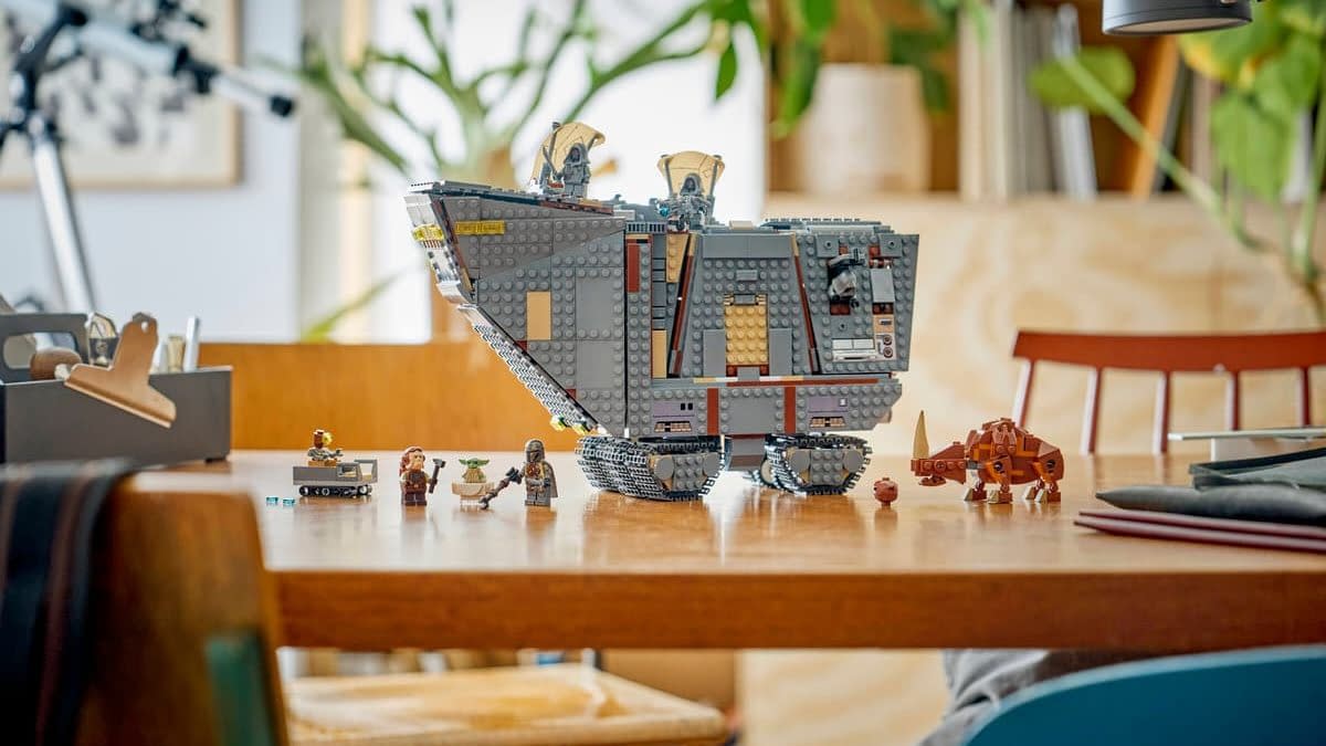 New LEGO Star Wars The Mandalorian Offworld Sandcrawler Set Debuts