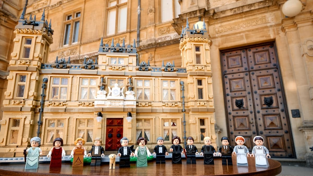 Become Part of Downton Abbey as LEGO Brings the TV Series to Life