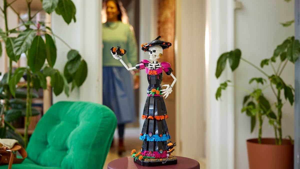 Prepare for the Day of the Dead In Style with LEGO Ideas La Catrina