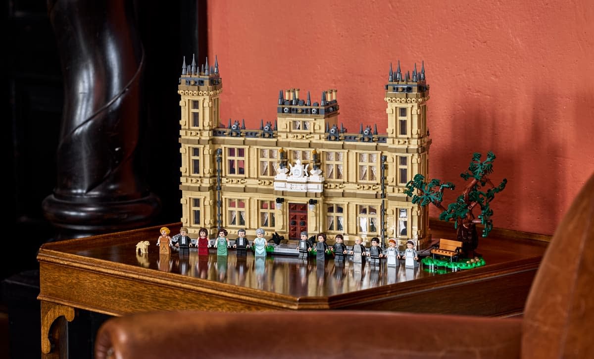 Become Part of Downton Abbey as LEGO Brings the TV Series to Life