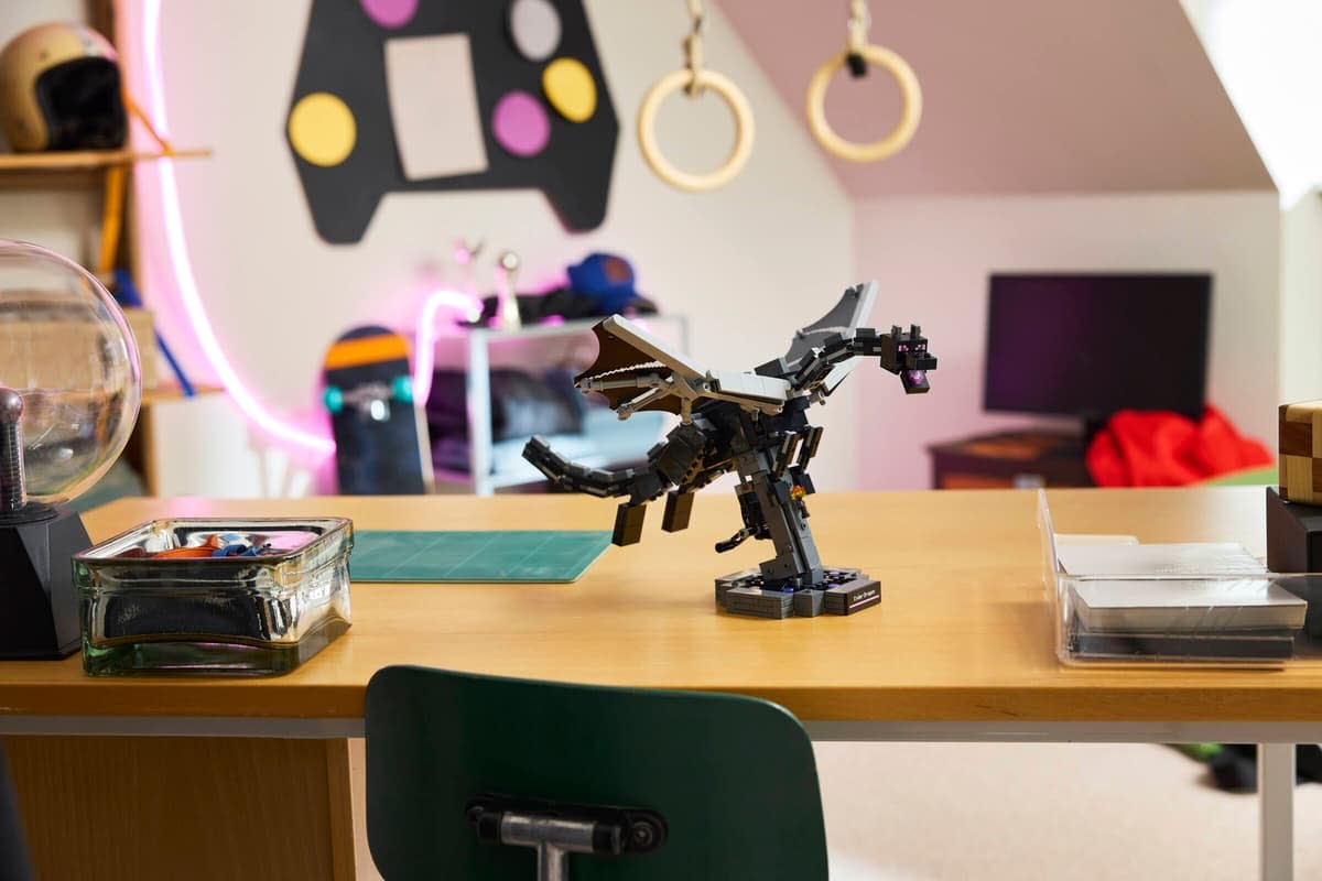 LEGO Summons the Minecraft's The Ender Dragon with New Set