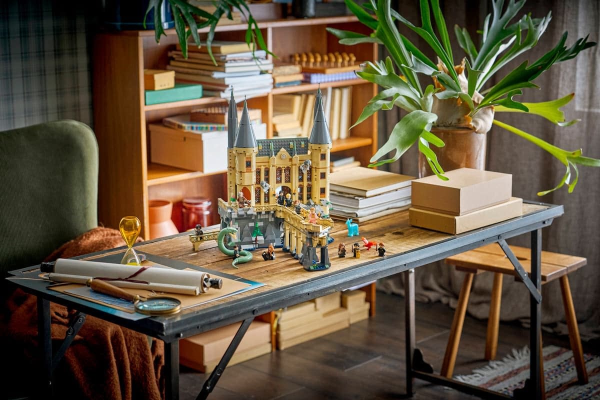 Revisit the Hogwarts Castle: East Wing with LEGO Harry Potter