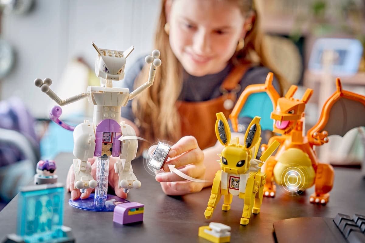LEGO Reveals New Pokémon SMART Play Mewtwo's Lab Break Set