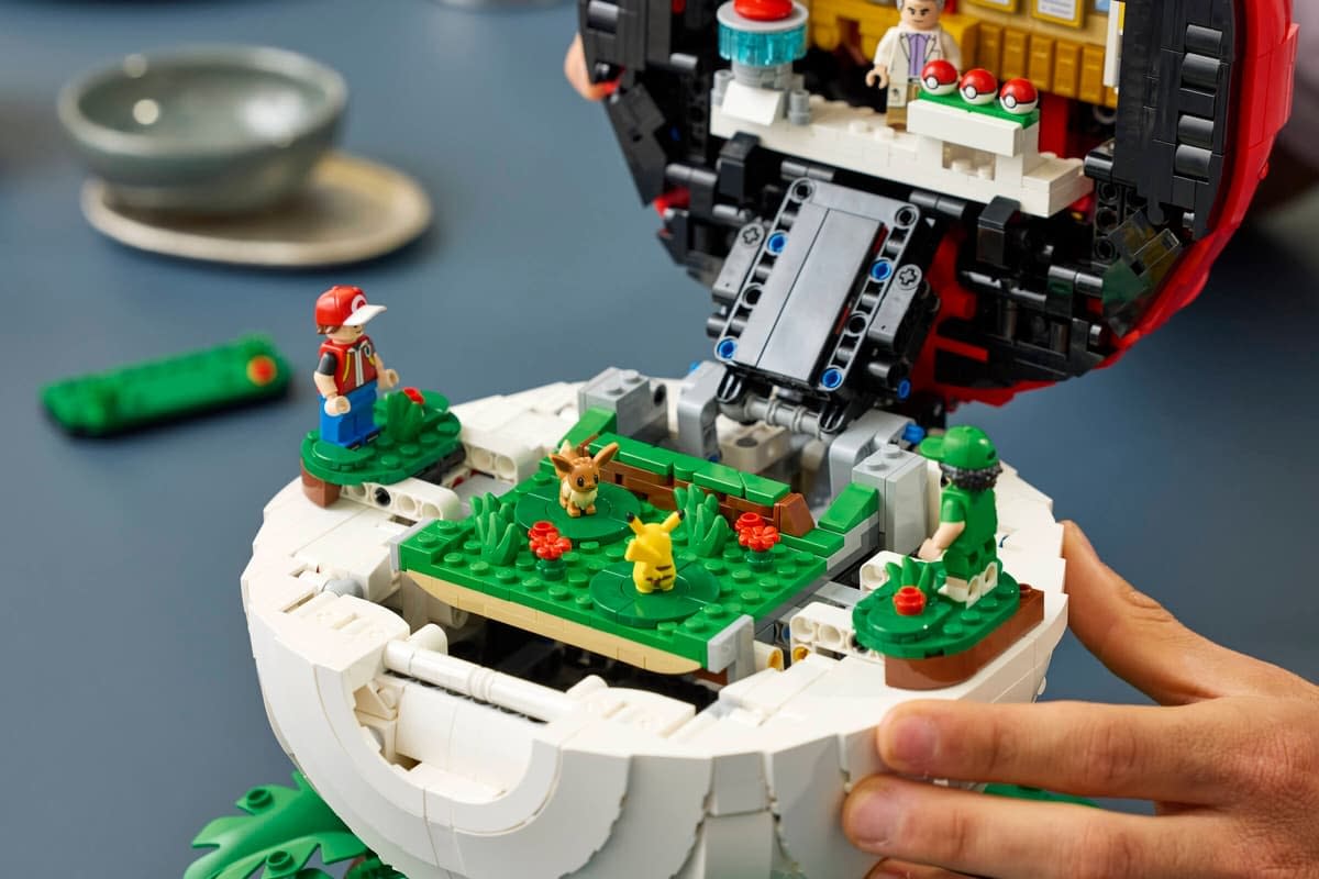 Professor Oak and Red Arrive with LEGO's New Pokémon Pokéball Set