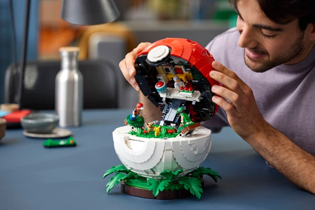 Professor Oak and Red Arrive with LEGO's New Pokémon Pokéball Set