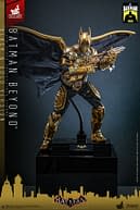 Limited Black & Gold Batman Beyond 1/6 Figure Debuts from Hot Toys