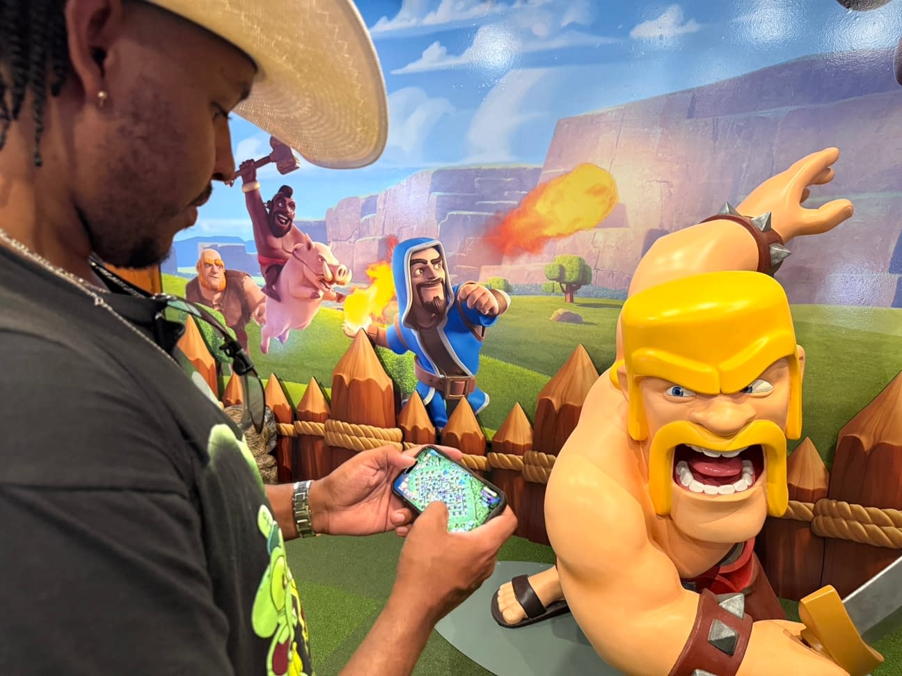 Clash Of Clans SDCC Activation Review: Take Your Brothers