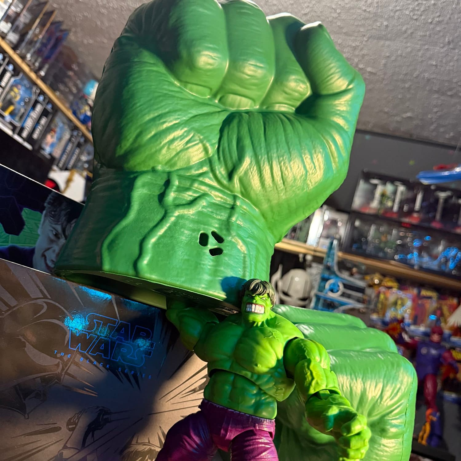 Smash Your Marvel Comics Collection with Hasbro's Deluxe Hulk Hands