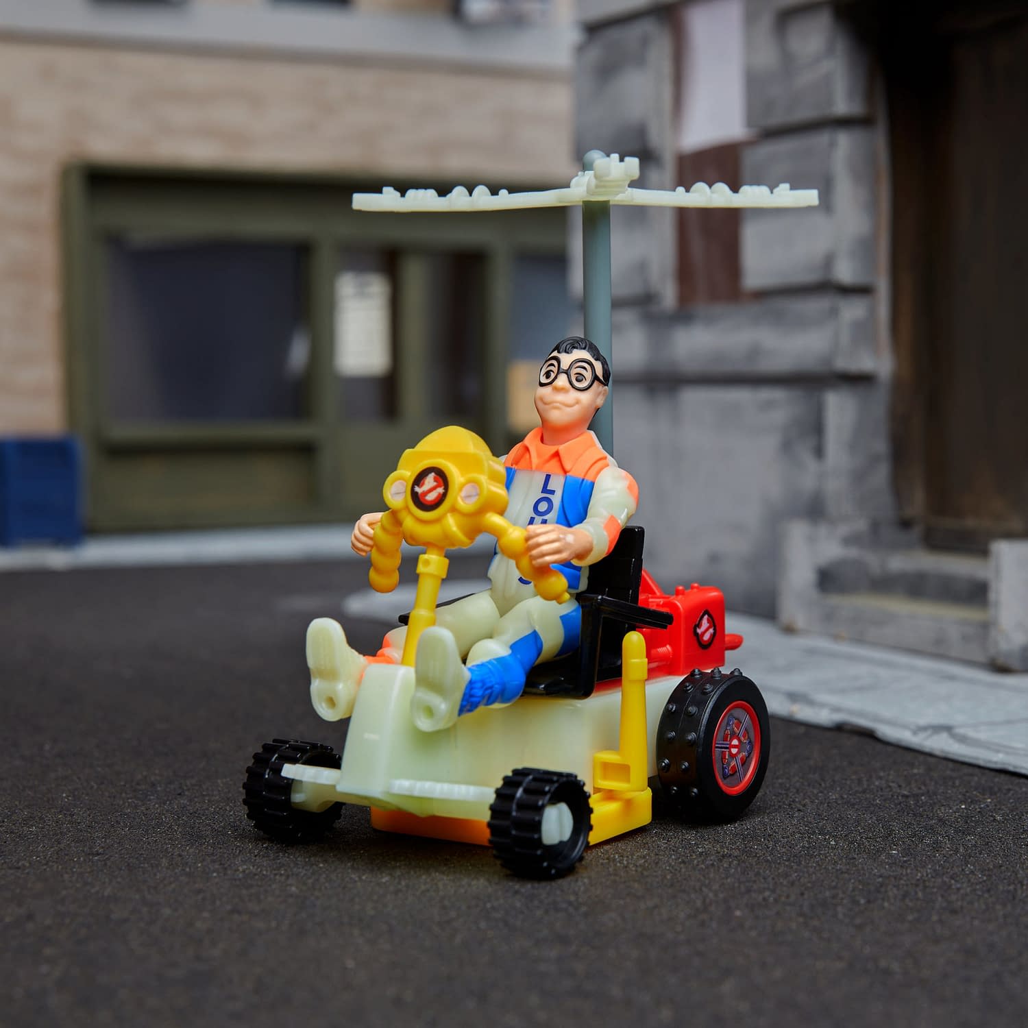 Hasbro Announces Unreleased The Real Ghostbusters Glow Copter Set