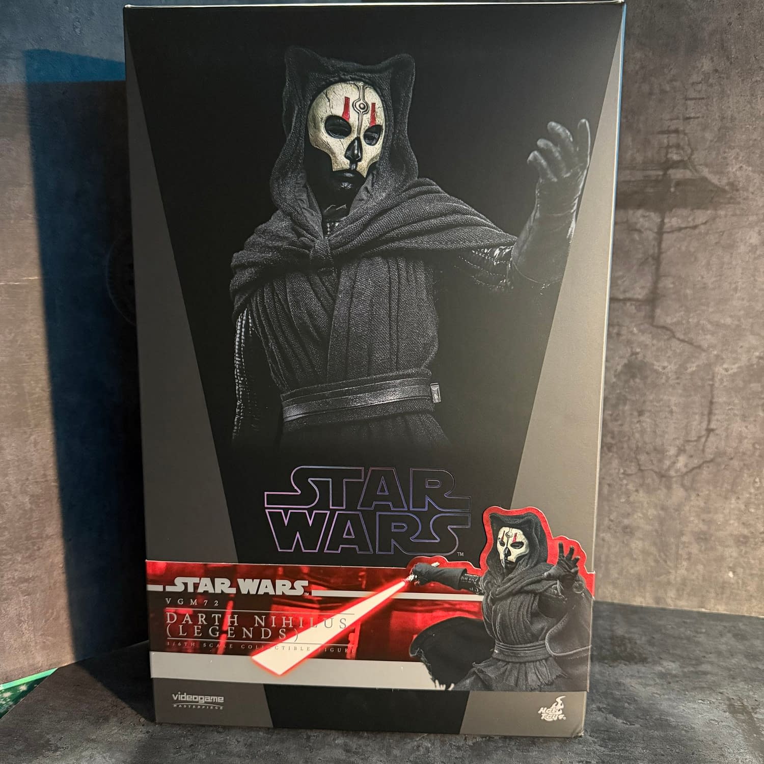 Hot Toys 1/6 Star Wars Showcase: The Hunger of Darth Nihilus Grows
