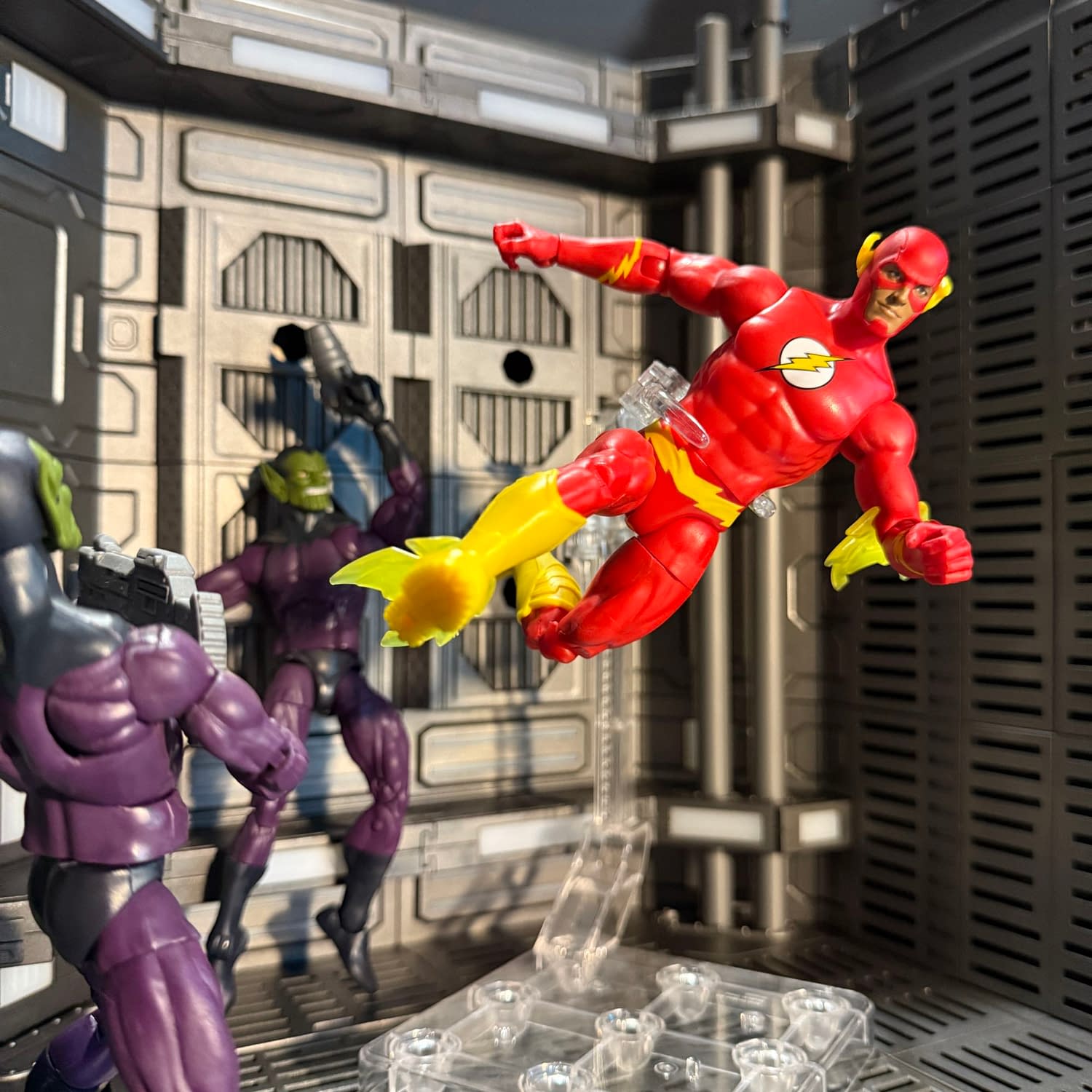Mattel DC Comics Core Collection - The Flash Races Into Action