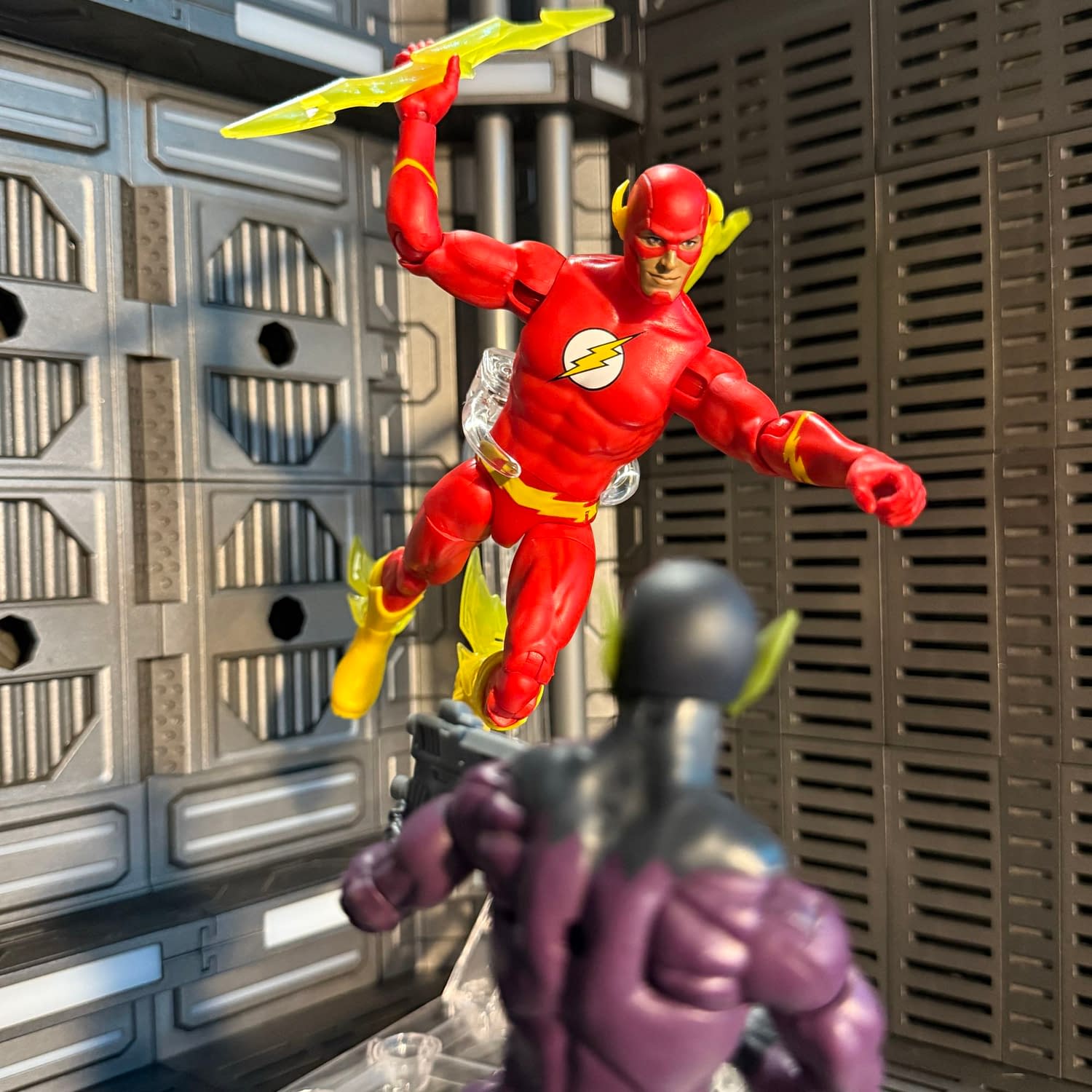 Mattel DC Comics Core Collection - The Flash Races Into Action
