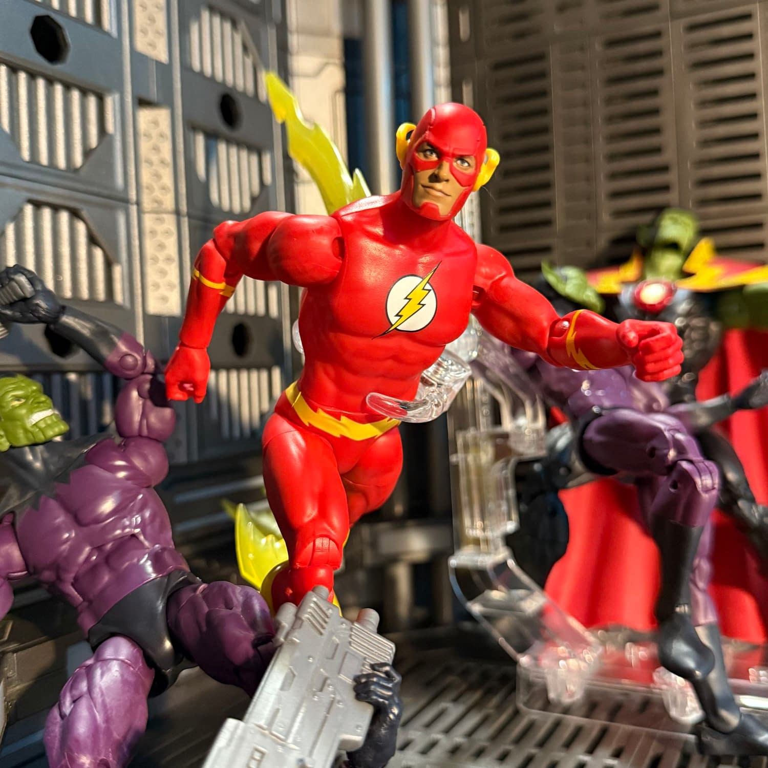 Mattel DC Comics Core Collection - The Flash Races Into Action