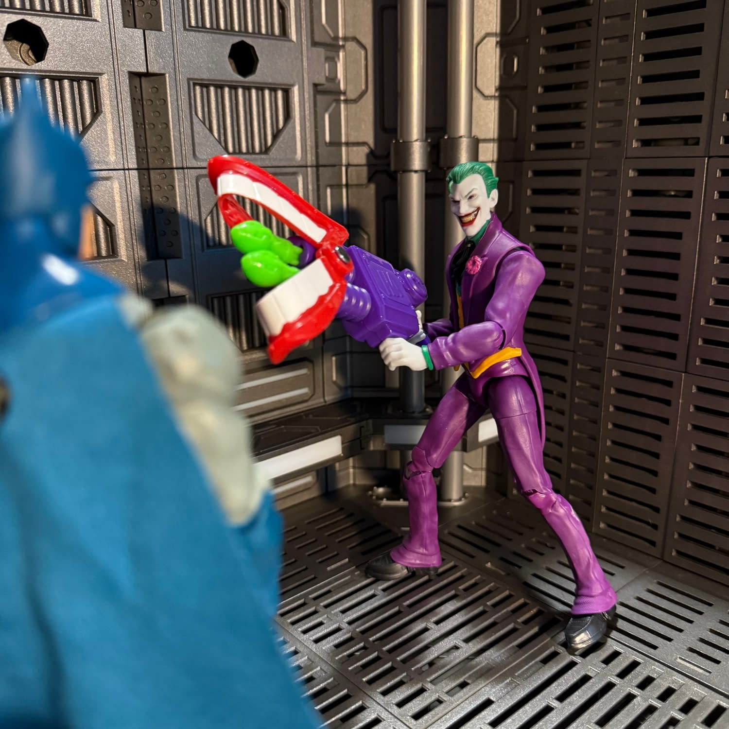 Mattel DC Comics Core Series - Madness Arrives in 6.5