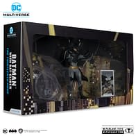 日本未発売　DCマルチバース バットマン　WITH BAT GLIDER Exclusive Batman with Bat-Glider Set Revealed by McFarlane Toys