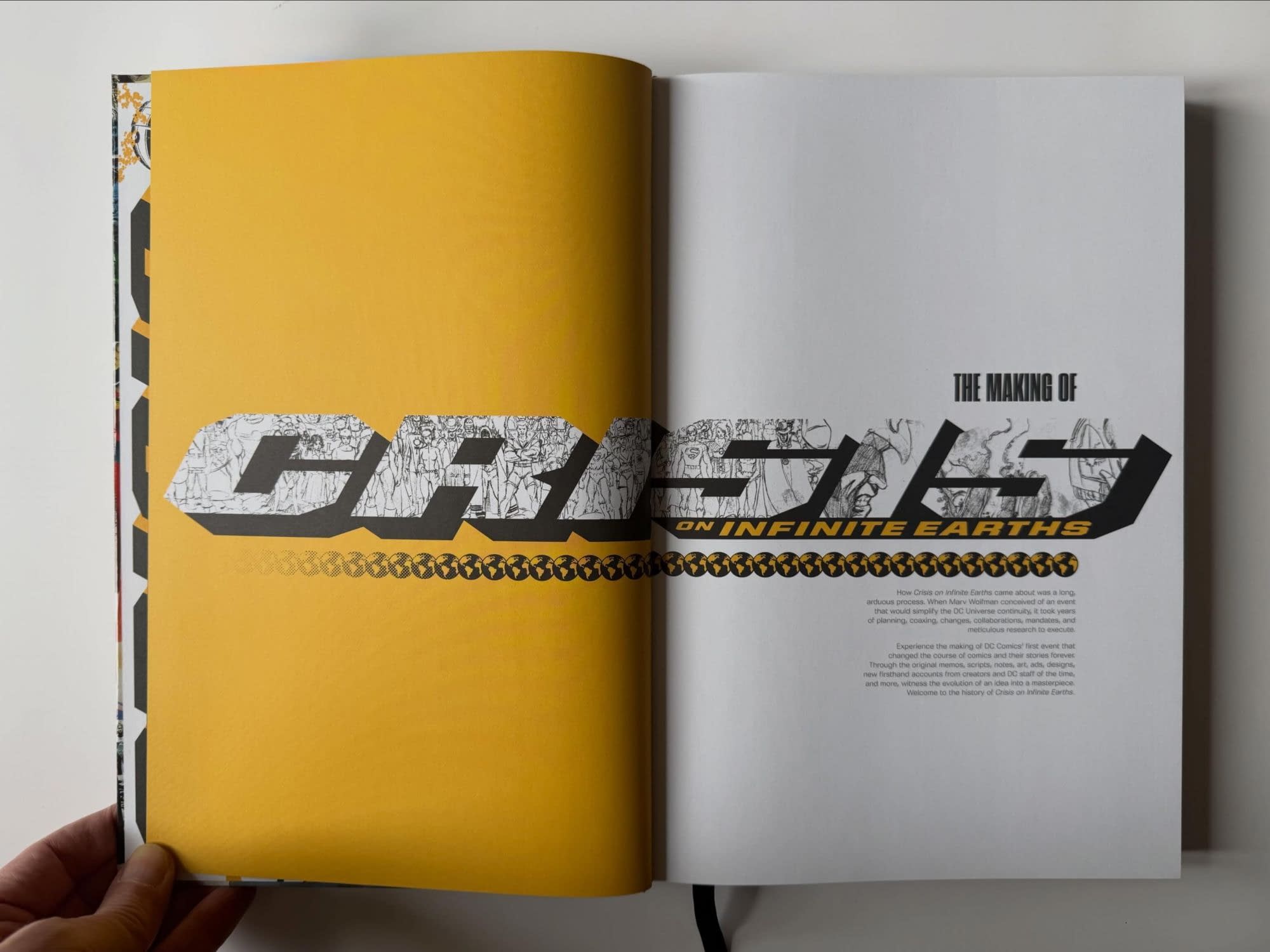 Rian Hughes Explains The Design Of Absolute Crisis On Infinite Earths
