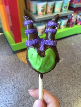 Nerd Food: Don't Worry, These Maleficent Cake Pops Won't Put You To Sleep