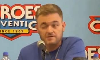 Scott Snyder Winked To Stephanie Williams Talking DC Next Level Comics
