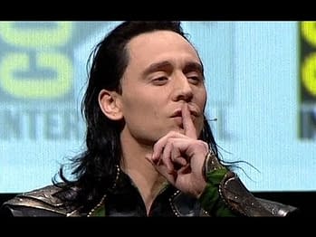 tom hiddleston black hair