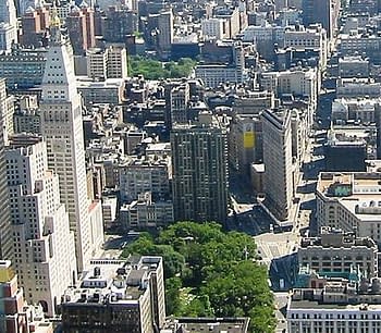 425px-Madison_Square_from_the_Empire_State_Building_June_2004