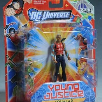 Young Justice, The Cartoon, The Toys And The Fans
