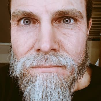 Stephen Amell Shows Us Oliver Queen 2046