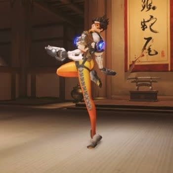 Tracer Has A New Pose In Overwatch And She Is Still Looking Over Her Shoulder