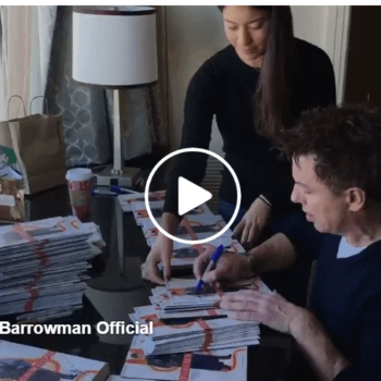 When John Barrowman Undertook The Mannequin Challenge, While Signing Torchwood Comics